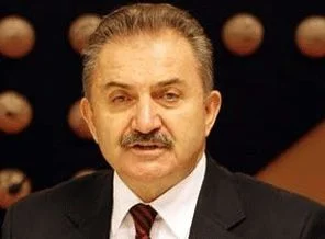 Zeybek, kongrede aday olmayacak