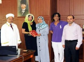 ABD'li öğretmen Müslüman oldu