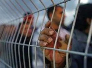 Açlık grevindeki Filistinlilerden 10'u hastaneye kaldırıldı