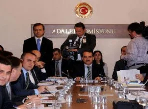 Adalet Bakanlığı'nın Turhan Çömez çıkmazı