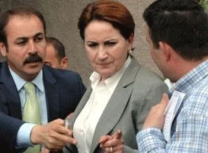 Akşener: Demirden korkan trene binmez!