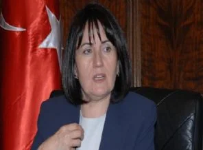 Akşener'in makam aracını kurşunladılar