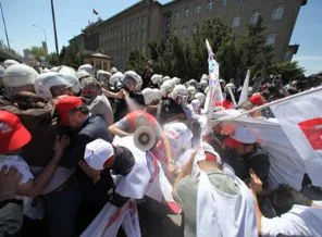 Ankara'da gazlı müdahale...
