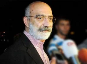 Atatürk yaşasa CHP'lileri asardı!