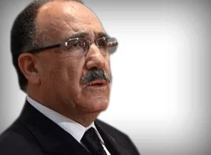 Ayağımızdaki prangalardan kurtulmalıyız!