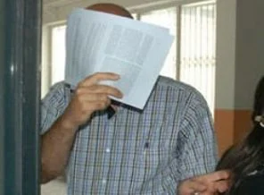 Başörtülülerin içeri girmesinden rahatsızım