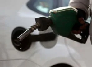 Benzin ve motorinde ÖTV düştü