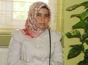 Bir başörtüsü skandalı da MAN'dan