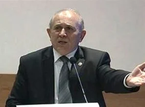 Burhan Kuzu'ya yine yumurtalı saldırı