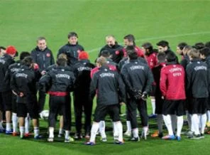 Büyükelçi 'millileri' uyardı