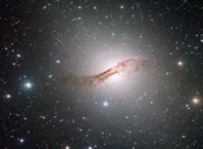 'Centaurus A' galaksisi büyüledi