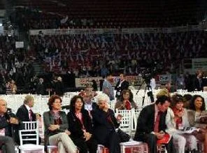 CHP kongresinde protesto