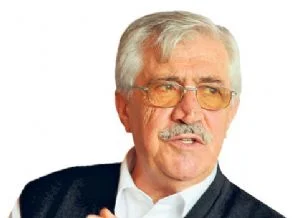 Darbe mağduru rektör Meclis'ten iade-i itibar istedi
