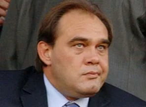 Demirören'in koltuğu tehlikede