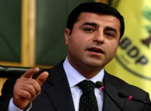 Demirtaş: Partimize komplolar düzenleniyor