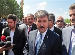 Destici'den şehit ailesine ziyaret