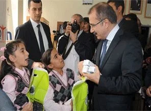 Dinçer'den zehirlenmeye cevap