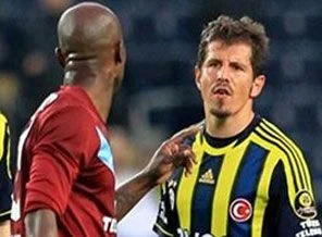 Dünya, Zokora'nın tekmesini konuşuyor