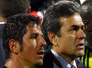 Emre Belözoğlu'dan kocaman'a çifte kupa sözü