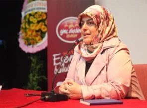 Eraslan ''Zamanı Kuran Kadınlar''ı anlattı