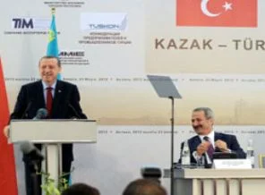 Erdoğan Kazakça konuştu, salonda kahkaha koptu