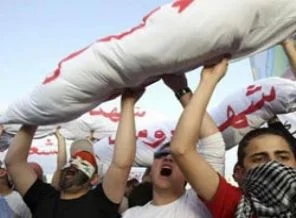 Esed güçleri Hula'ya saldırdı: En az 76 ölü (Video)