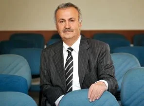 Gazeteci yemeğe götürdü, asker tehdit etti