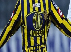 Genç futbolcu hayatını kaybetti