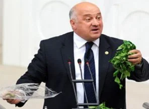 Genel Kurul kürsüsünde 'çay' eylemi