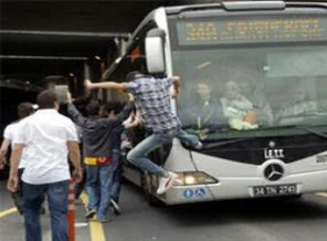 İETT, derbinin yaralarını sarıyor