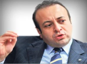 'İğneyi kendine, çuvaldızı başkasına batır'