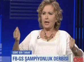 Ilıcak canlı yayında marş söyledi