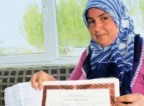 İlkokul mezunu ev hanımına üniversite kredi borcu