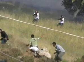 İsrailli yerleşimcilerden Filistinlilere ateş!