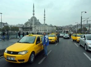 İstanbul Fatih araç trafiğine kapatıldı