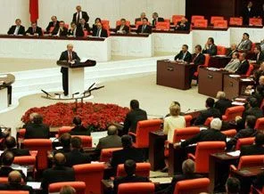 İşte anayasanın ilk maddesi
