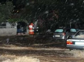İzmir 1 saatte sular altında