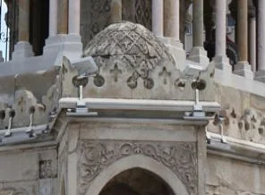 İzmir'in sembolünü çaldılar