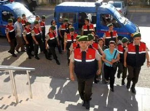 KCK davasında 10 tahliye
