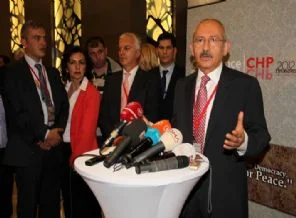 Kemal Bey'e yine protesto şoku