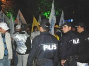 Konya'daki iş bırakma eylemine polis engeli