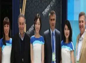 Koreli taraftarlardan Güneş'e sevgi gösterisi