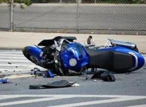 Kütahya'da iki motosiklet çarpıştı