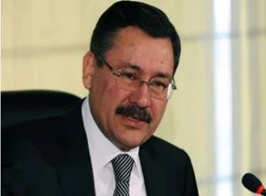 Melih Gökçek Twitter'ı yine salladı