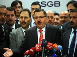 Memurlar hükümetten umutsuz