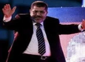 Mübarek rejiminin kalıntılarını çöpe göndereceğiz