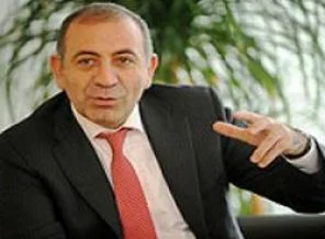 Parti içi barışı sağladığım için tek adaydım