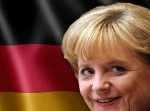 Partisi kaybetse de Merkel önde!