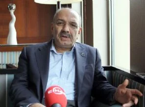 Provokatörler Taksim'deki ortak kutlamayı engelledi