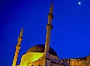 Psikiyatri profesörü, ezan sesinden şikayetçi oldu